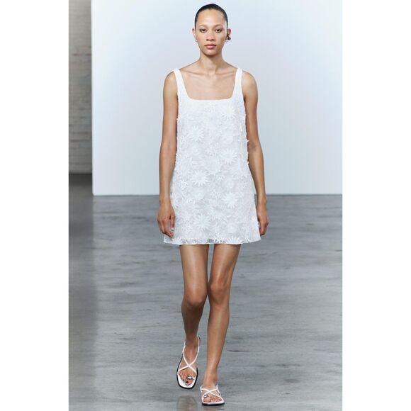 Zara Embroidered White Floral Dress Size Large NWT - Picture 1 of 9